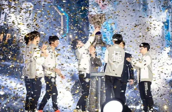 南特VS布雷斯特赛事前瞻法甲比赛前瞻：梅斯vs南特预测分析(2026年04月05日)